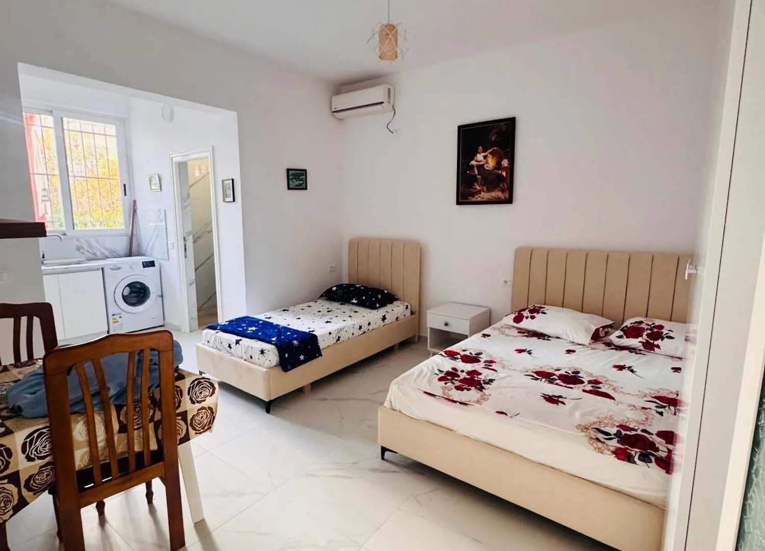 Guest house Golem Retreat Apartments